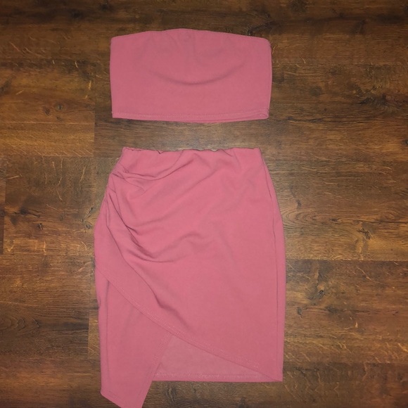 Two piece set - Picture 1 of 2